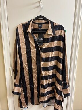 NWT Ulla Popken Button Front Tunic Blouse 100% Viscose 20/22 Gold Black